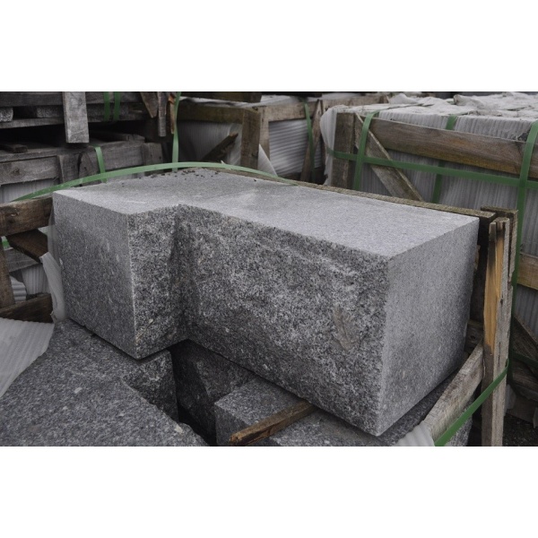 Blokk granitt 650x250x250mm